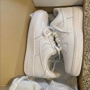 Nike Nike Air Force 1 '07. Mens size 8 NWT